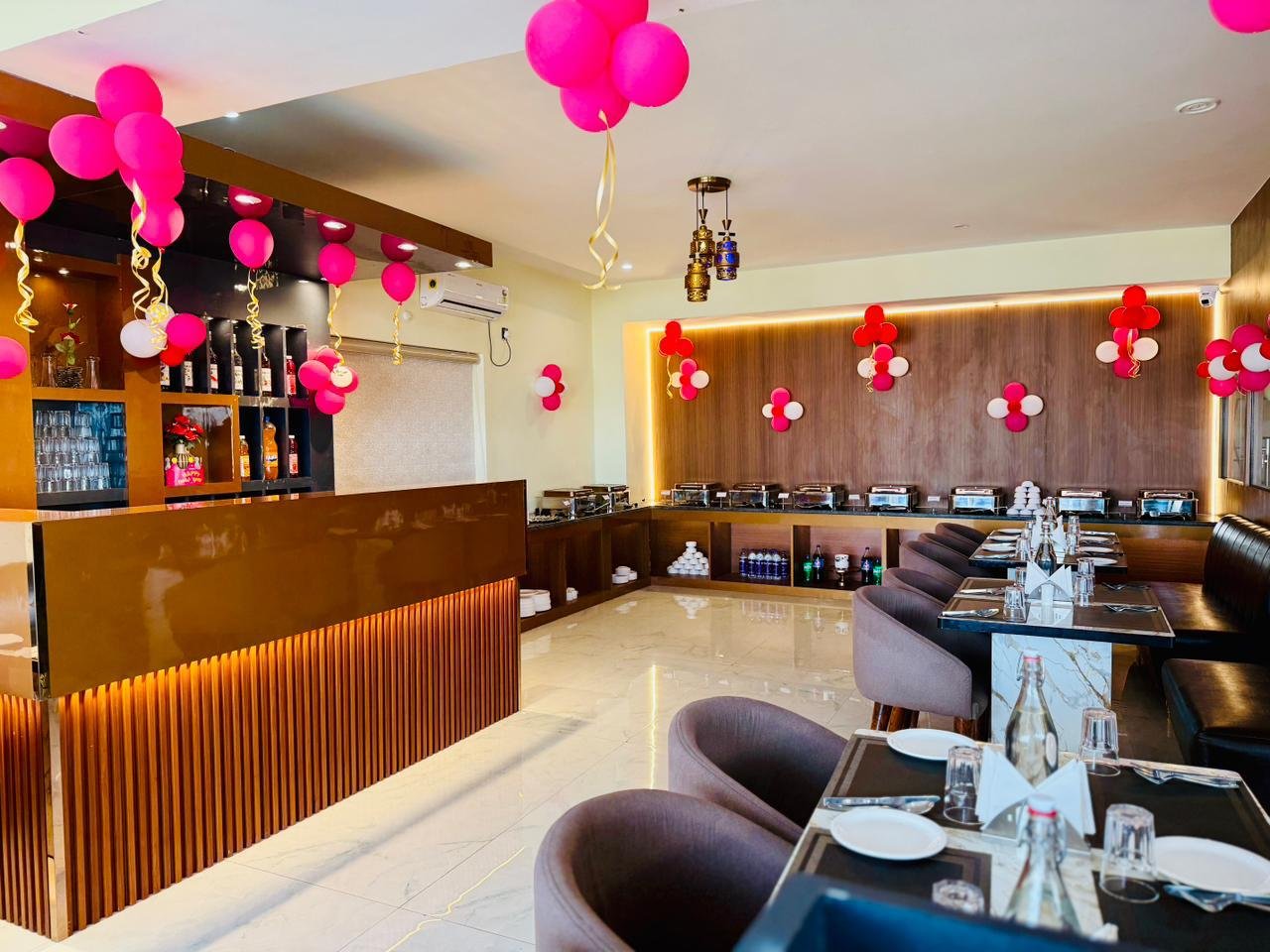 Restaurant Ambience